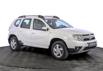 Подержанный автомобиль Renault Duster 2018 года (3 фото)