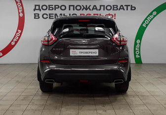 Подержанный автомобиль Nissan Murano Suv 2019 года (2 фото)