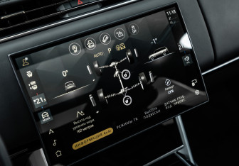 Подержанный автомобиль Land Rover Range Rover 2025 года (27 фото)