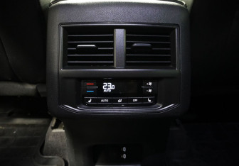 Подержанный автомобиль Volkswagen Teramont 2021 года (14 фото)