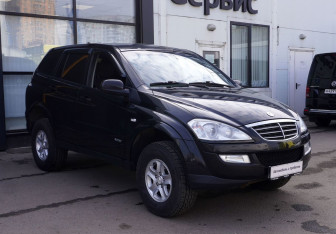 Подержанный автомобиль SsangYong Kyron 2012 года (3 фото)