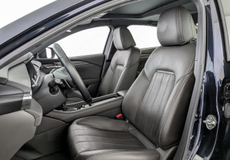 Подержанный автомобиль Mazda 6 Sedan 2023 года (20 фото)