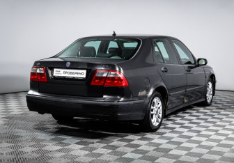 Подержанный автомобиль Saab 9-5 Sedan 2003 года (5 фото)