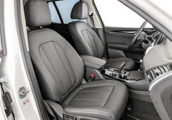 Подержанный автомобиль BMW X3 2021 года (23 фото)