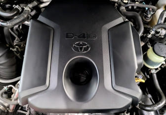 Подержанный автомобиль Toyota Land Cruiser Prado 2019 года (9 фото)