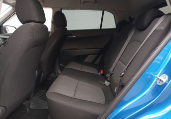 Подержанный автомобиль Hyundai Creta 2018 года (11 фото)