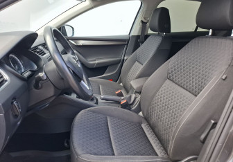 Подержанный автомобиль Skoda Octavia Liftback 2018 года (10 фото)