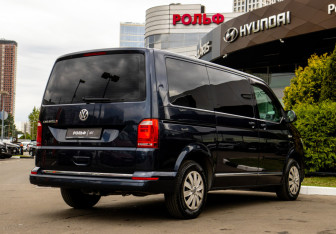 Подержанный автомобиль Volkswagen Caravelle 2019 года (4 фото)