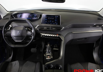 Подержанный автомобиль Peugeot 3008 2019 года (12 фото)