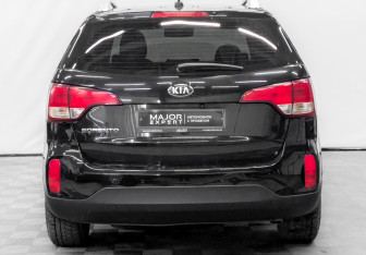 Подержанный автомобиль Kia Sorento 2020 года (7 фото)
