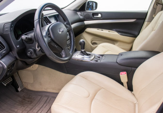 Подержанный автомобиль Infiniti G Sedan 2013 года (10 фото)