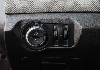 Подержанный автомобиль Chevrolet Cruze Sedan 2013 года (14 фото)