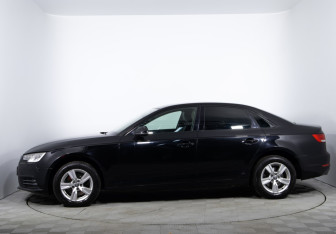 Подержанный автомобиль Audi A4 Sedan 2016 года (8 фото)