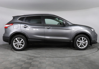 Подержанный автомобиль Nissan Qashqai 2018 года (4 фото)