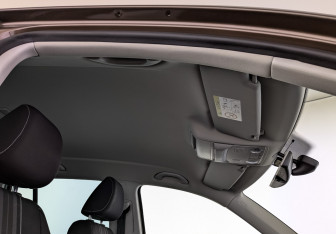 Подержанный автомобиль Volkswagen Tiguan 2015 года (23 фото)