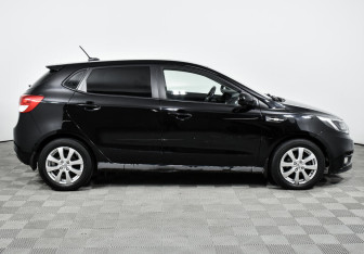 Подержанный автомобиль Kia Rio Hatchback 2017 года (4 фото)