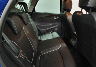 Подержанный автомобиль Renault Kaptur 2020 года (13 фото)