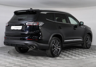Подержанный автомобиль Chery Tiggo 8 Pro Max 2023 года (5 фото)