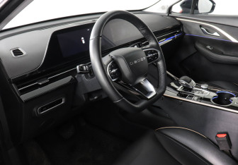 Подержанный автомобиль Omoda C5 2023 года (9 фото)