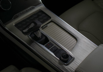 Подержанный автомобиль Exeed VX 2021 года (15 фото)