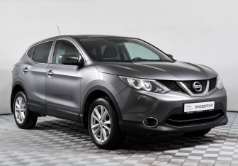 Подержанный автомобиль Nissan Qashqai 2014 года (3 фото)