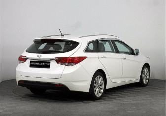 Подержанный автомобиль Hyundai i40 Wagon 2013 года (3 фото)