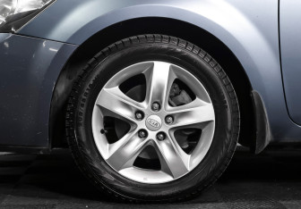 Подержанный автомобиль Kia Ceed Hatchback 2008 года (21 фото)