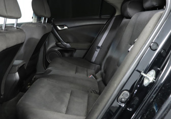 Подержанный автомобиль Honda Accord Sedan 2008 года (10 фото)