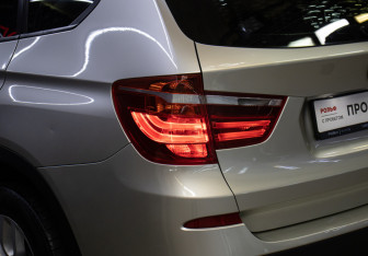 Подержанный автомобиль BMW X3 2012 года (25 фото)