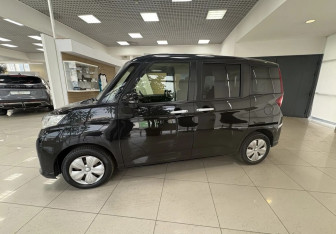 Подержанный автомобиль Subaru Justy Microvan 2017 года (8 фото)