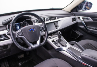 Подержанный автомобиль Geely Atlas 2018 года (9 фото)