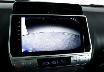 Подержанный автомобиль Toyota Land Cruiser Prado 2020 года (11 фото)