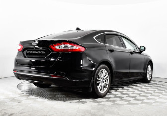 Подержанный автомобиль Ford Mondeo Sedan 2016 года (4 фото)
