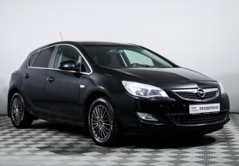 Подержанный автомобиль Opel Astra Hatchback 2012 года (3 фото)