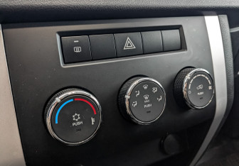 Подержанный автомобиль УАЗ Patriot 2022 года (21 фото)