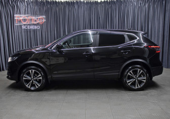 Подержанный автомобиль Nissan Qashqai 2019 года (8 фото)