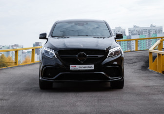 Подержанный автомобиль Mercedes-Benz GLE AMG 2017 года (25 фото)