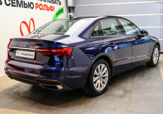 Подержанный автомобиль Audi A4 Sedan 2020 года (4 фото)
