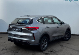 Подержанный автомобиль Haval F7 2024 года (8 фото)