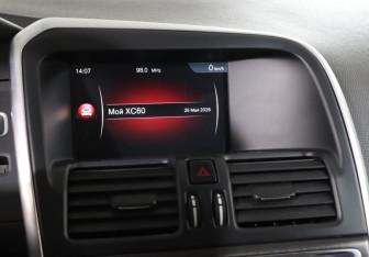 Подержанный автомобиль Volvo XC60 2014 года (19 фото)