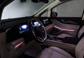 Подержанный автомобиль Voyah Dream 2023 года (35 фото)