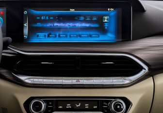 Новый FAW Bestune T77 2024 (11 фото)