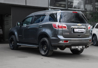 Подержанный автомобиль Chevrolet TrailBlazer 2013 года (6 фото)