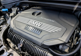 Подержанный автомобиль BMW X2 2020 года (9 фото)