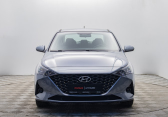 Подержанный автомобиль Hyundai Solaris Sedan 2020 года (8 фото)
