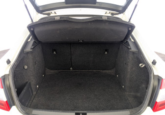 Подержанный автомобиль Skoda Octavia Liftback 2019 года (10 фото)