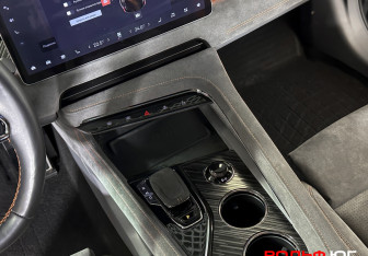 Подержанный автомобиль Zeekr 001 2023 года (14 фото)