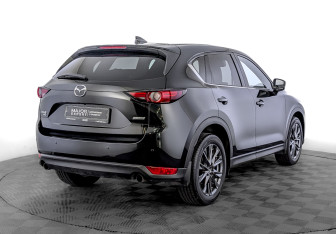 Подержанный автомобиль Mazda CX-5 2019 года (5 фото)