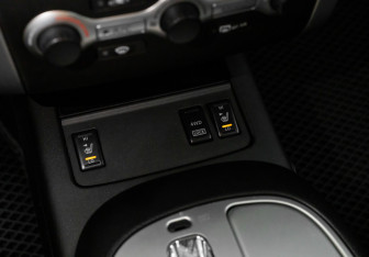 Подержанный автомобиль Nissan Murano Suv 2012 года (16 фото)