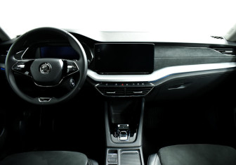 Подержанный автомобиль Skoda Octavia Liftback 2020 года (8 фото)